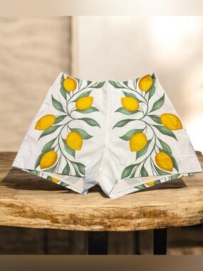 NWOT! Mestiza New York Ragu Lemon Shorts